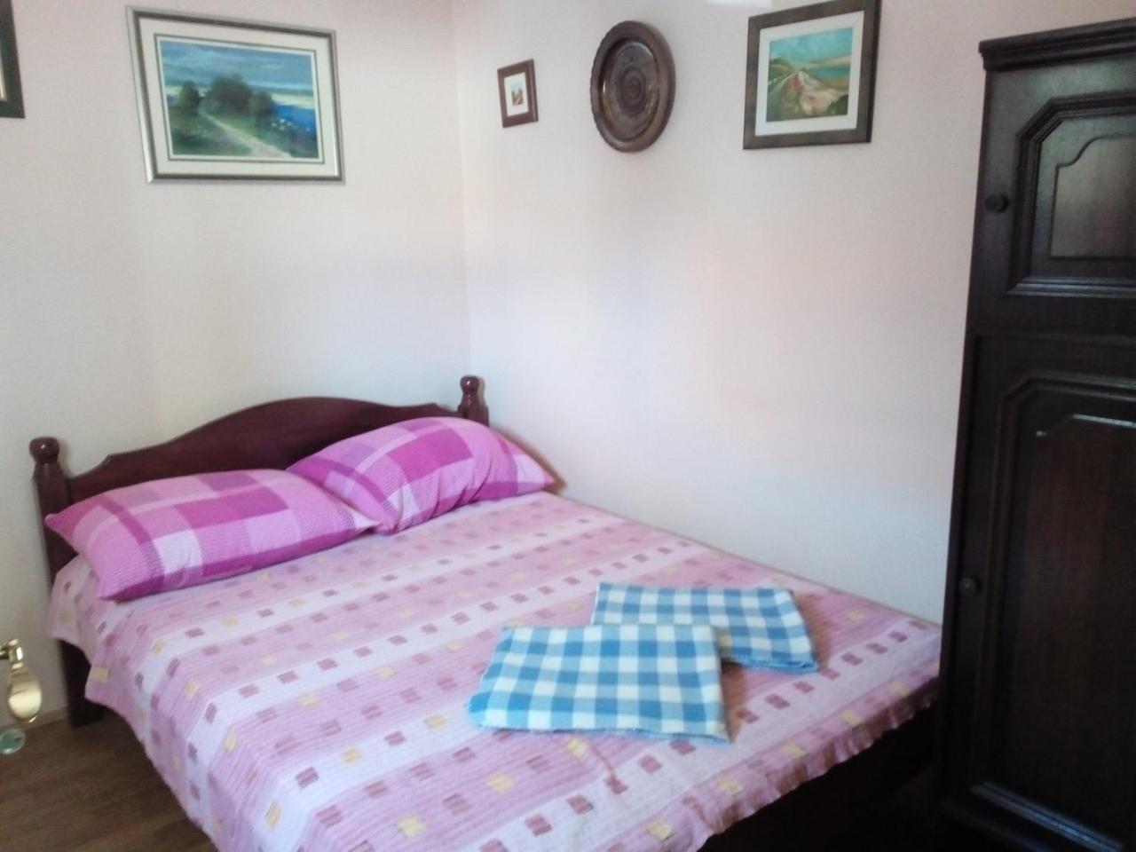 Apartment "Mislav" Gornji Karin Buitenkant foto